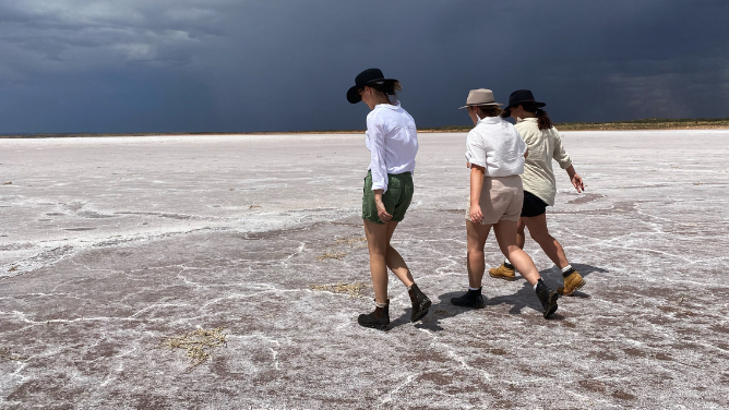 Unveiling The Secrets Of Mount Conner A Unique Outback Experience